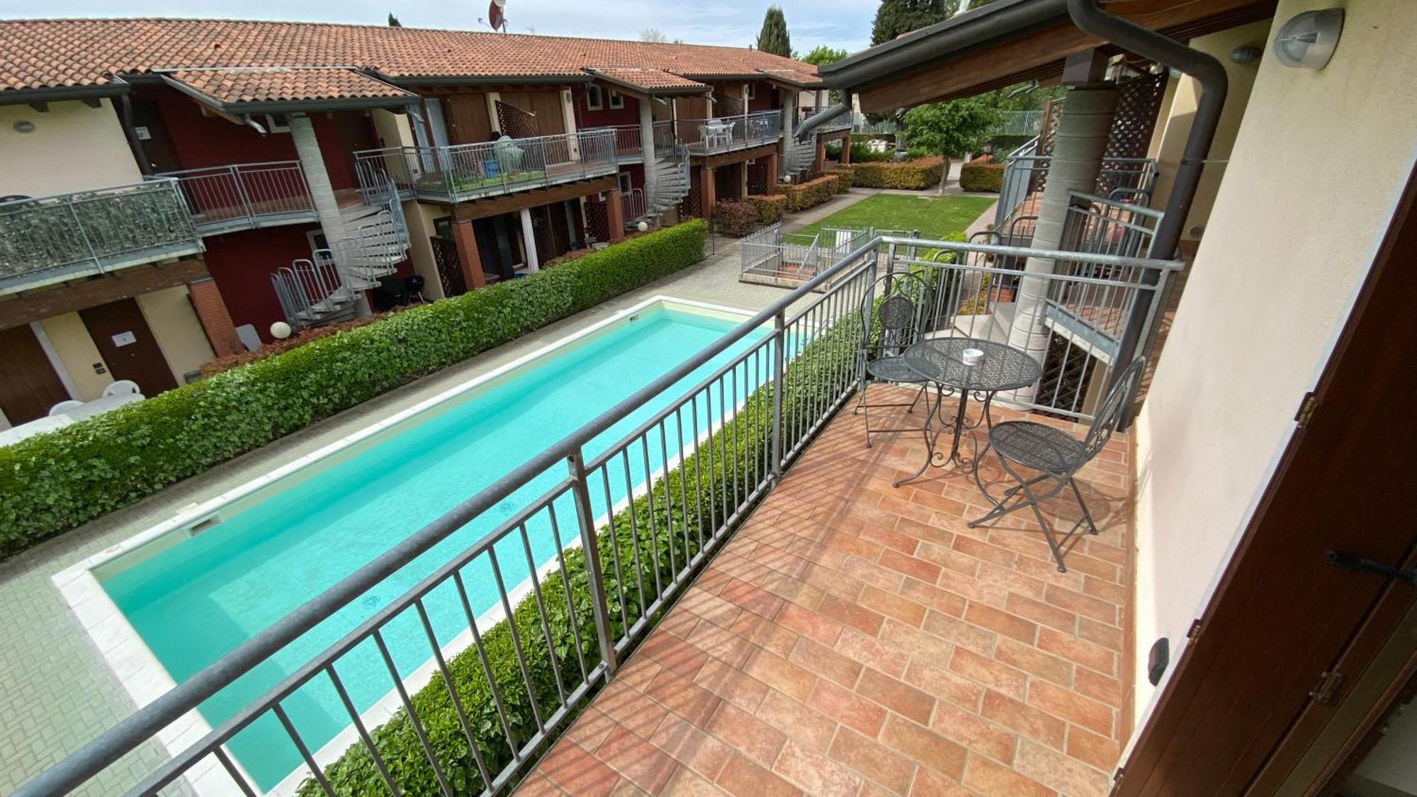 Enjoy House Apartment Ronchi  Exterior photo